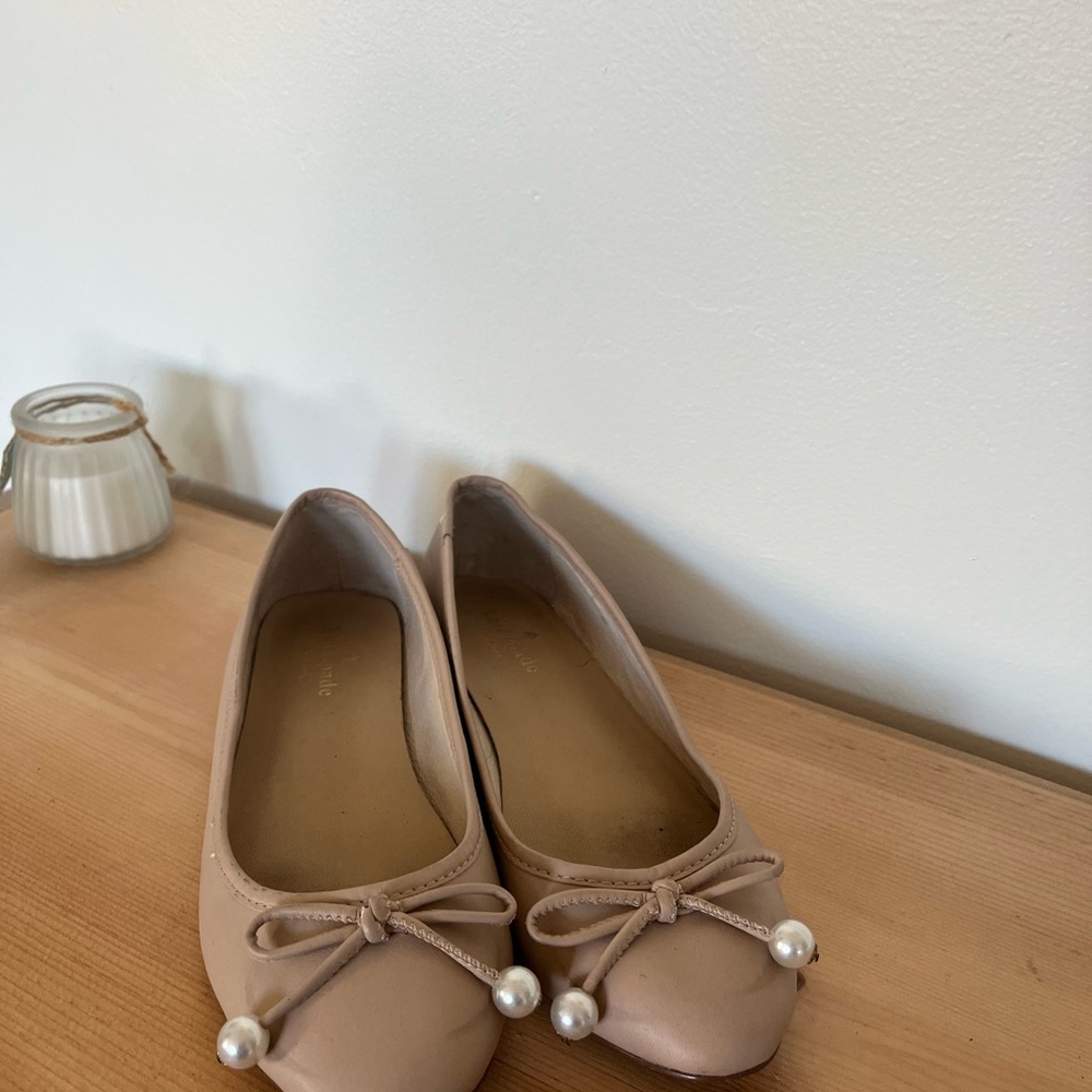 Elegant Beige Ballet Flats with Pearl Detail